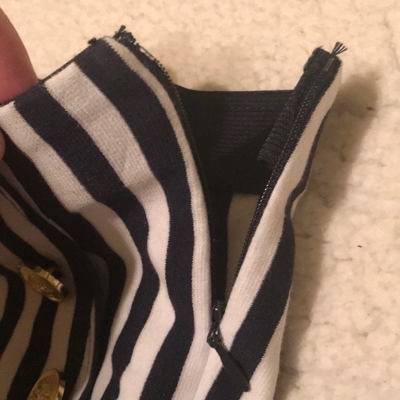 Shorts - Picture 2 of 4